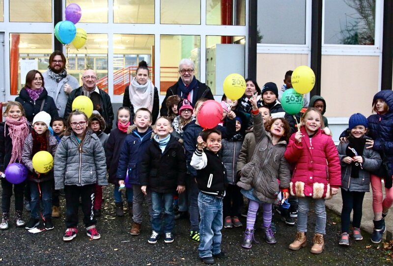 TELETHON 2016 LYCEE JOLIOT-CURIE lâcher ballons TAP Charles Clément