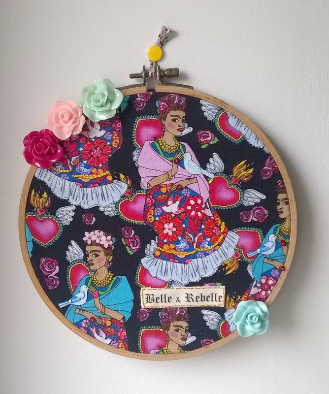 frida-kahlo-et-ses-fleurs