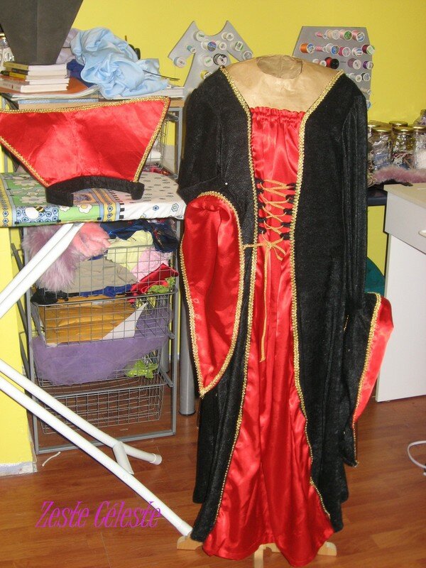 Une reine mystérieuse