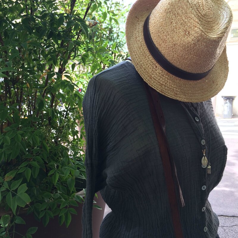 Robe gaze de coton et jupon I COTON chapeau GI'N'GI sac clouté et cuir CAMPOMAGGI Boutique Avant-Après 29 rue FOCH 34000 Montpellier juin 2015 (2)