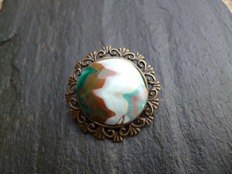 broche bronze