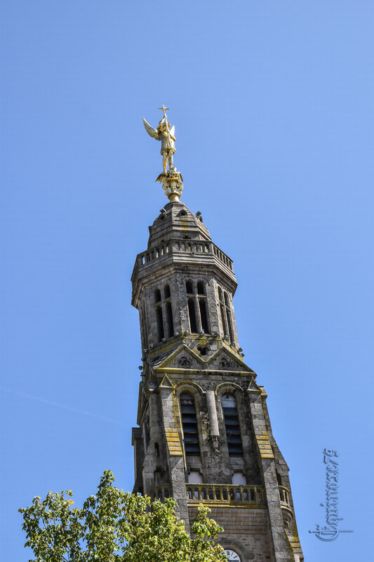 A Saint Michel Mont de Mercure, un ange d’or sur le toit de la Vendée (2)