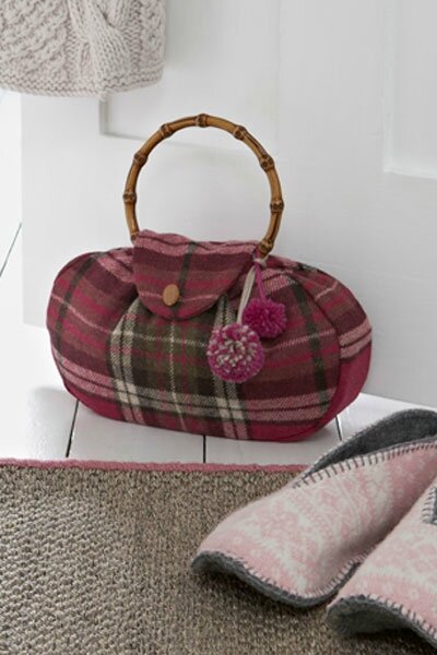 pic-of-handbag-doorstop