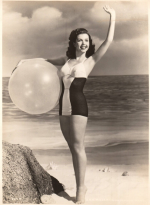 swimsuit-bicolore_1_piece-same_MM-1940s-Ann_Miller-4