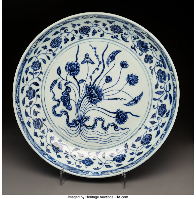 A Large Chinese Blue and White Porcelain Dish, Ming Dynasty, Yongle Period, circa 1403-1424