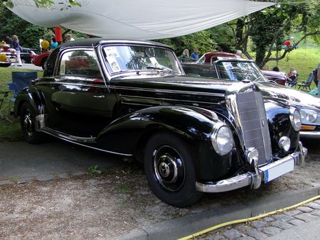 MERCEDES_220_Coupe___1954