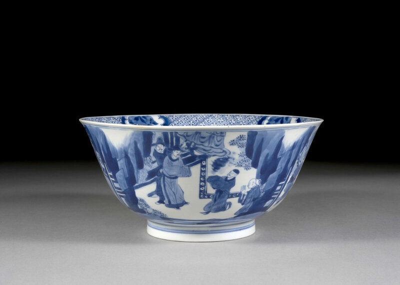 A blue and white porcelain bowl, Qing dynasty, Kangxi mark and period (1662-1722)