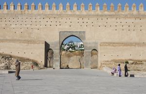 sous la protection des ancêtres Place BAGHDADI Fes Maroc