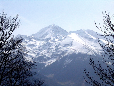 Pic du Midi de Bigorre Face Nord vue du Pic du Monné ( auteur Nathan Hamblen, mars 2004)