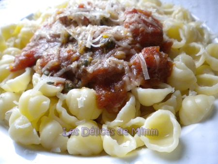 Pâtes aux tomates, anchois et câpres 5