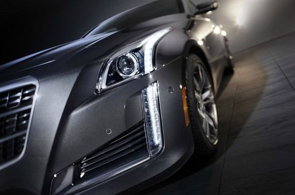 2014-cadillac-cts-leaked-images-001