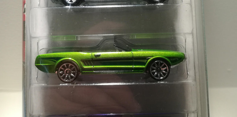 Ford Mustang II Concept de 1963 (Hotwheels)