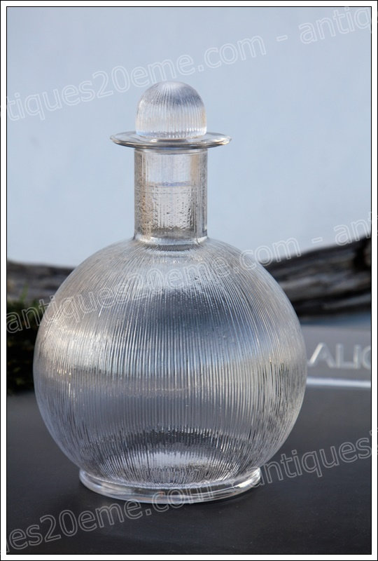 Antiques20ème, service verres carafes René Lalique modèle Wingen