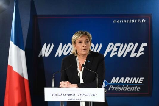 5058605_6_d488_marine-le-pen-presidente-du-fn-presente-ses_2fa832c0470b477196a777ee48d8d0a5