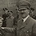  Adolf Hitler