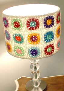 Crochet Lamp cover from Memi Rose COEUR DE ROYAUME UNIS