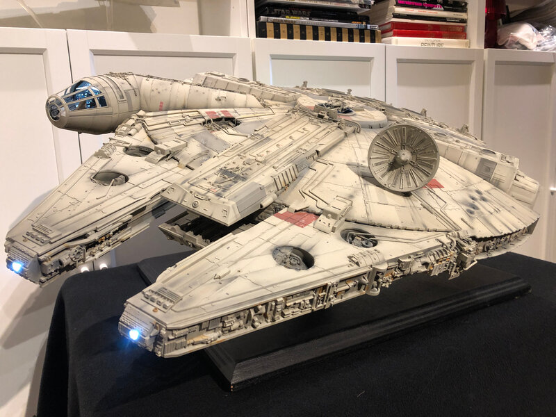 Millennium Falcon 33