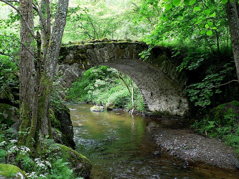 pont de Riberolles sur la Monne à Olloix