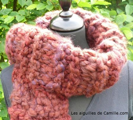 Echarpe doudou brun 4