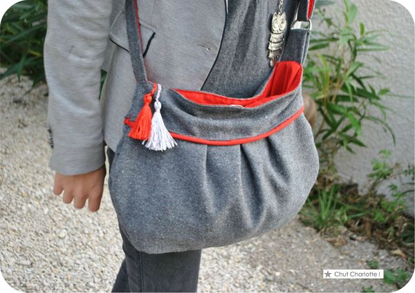 Sac gris rouge (5)