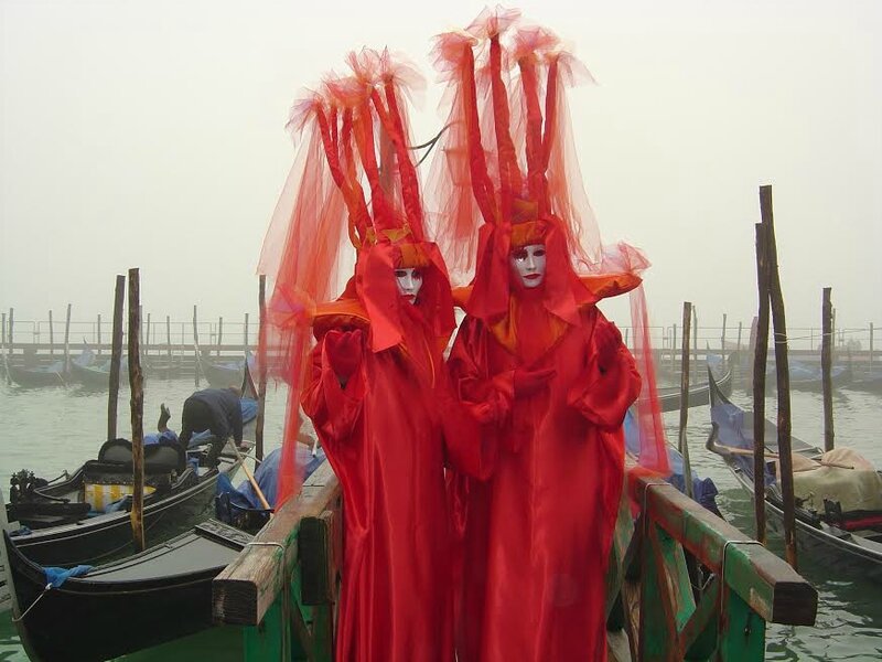 evelyneIncontournable Carnaval de Venise un jour bien gris