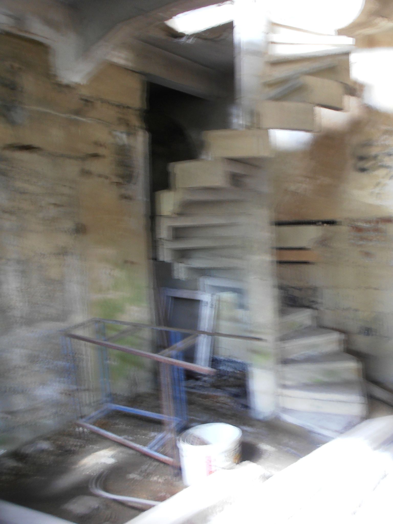Marcasse - Salles des compresseurs - 20120702_23