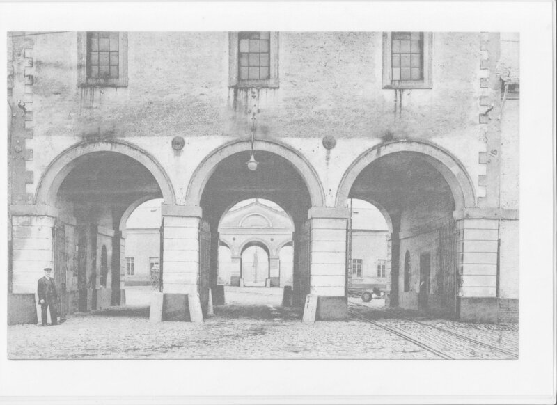 G-H Entrée 001