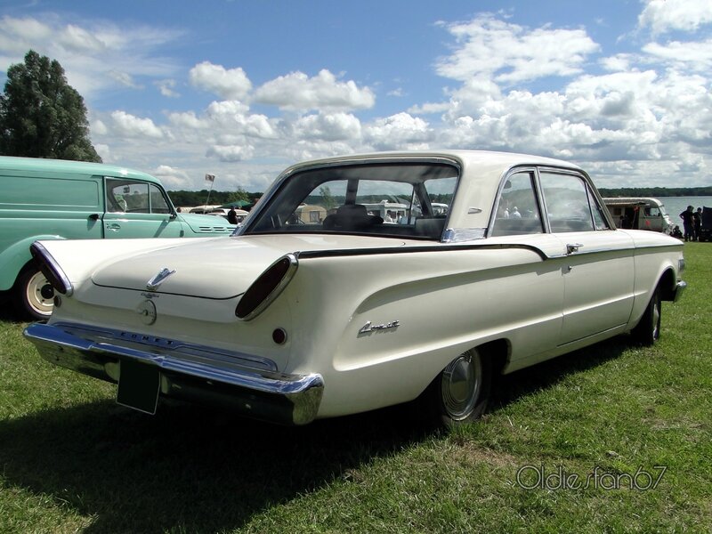 mercury-comet-2door-1961-b