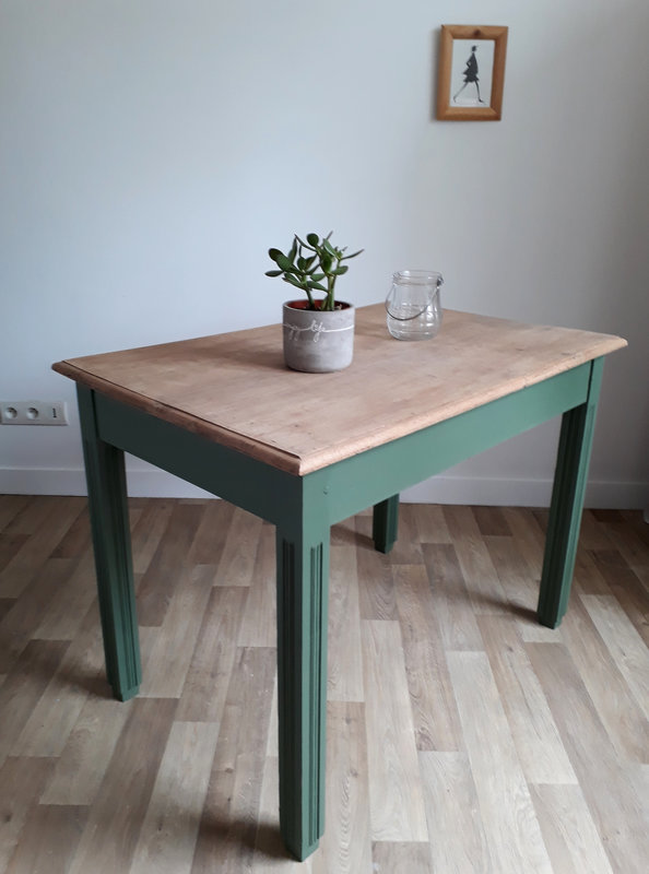 table eucalyptus 032