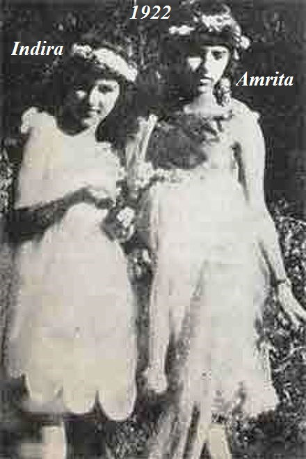 010 Amrita avec Indira en 1922