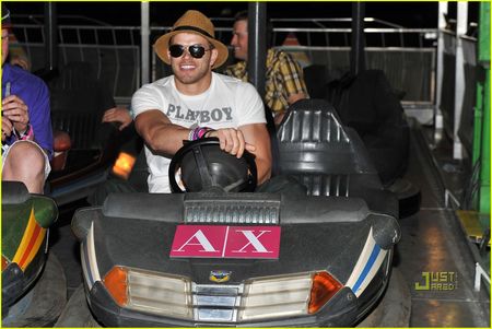kellan_lutz_bumper_cars_07