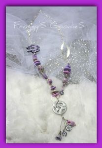 bijoux sautoir violet