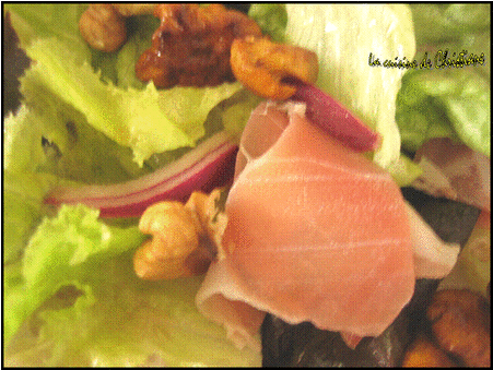 Salade_aux_girolles__jamabon_et_noix_GP