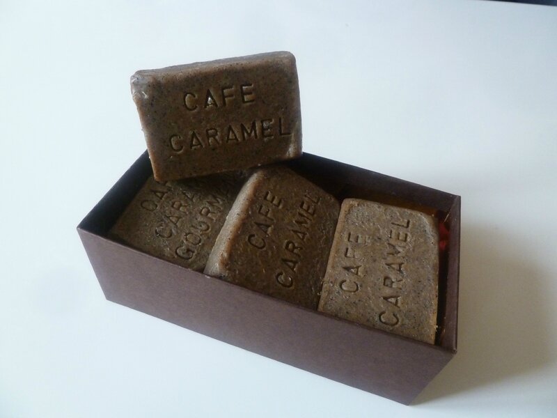 savon cafe caramel