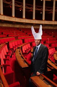 Guénhaël Huet député bonnet d'ane