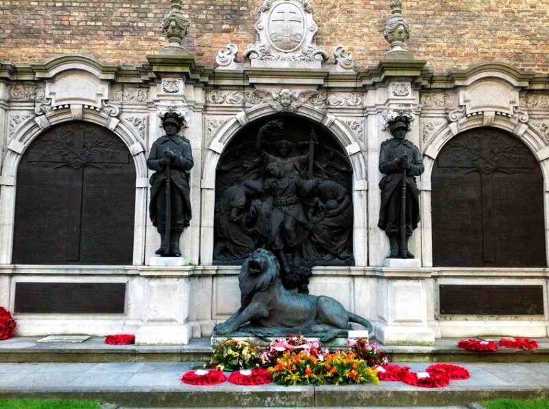 Monument_aux_morts_Ypres4