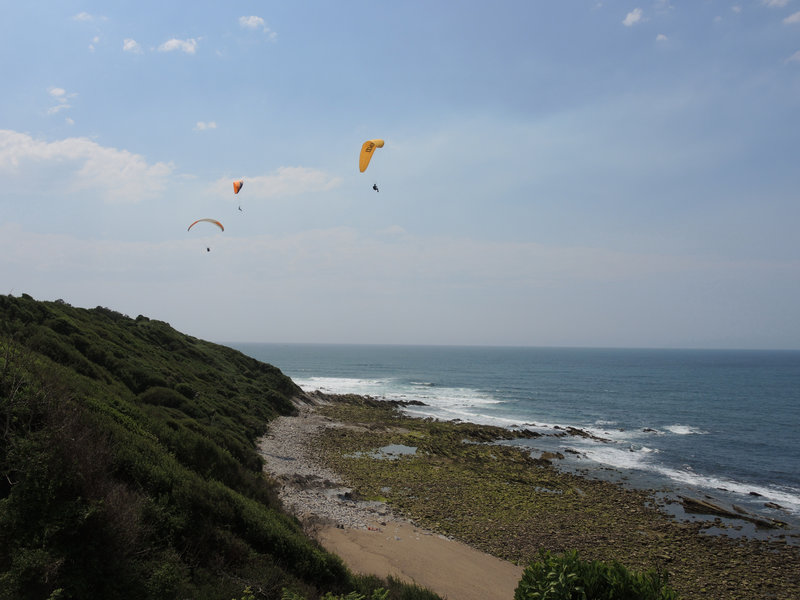 Saint-Jean-de-Luz, Lafitenia, plage et parapentes