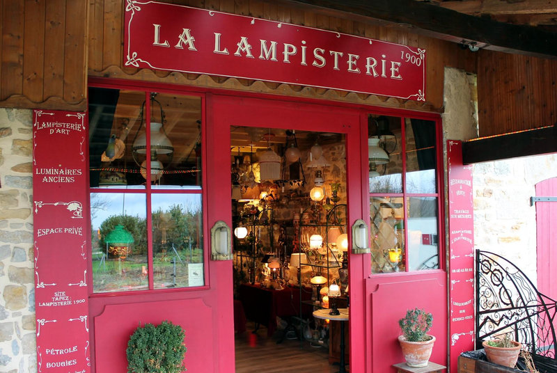 la-lampisterie-1900-showroom-prive