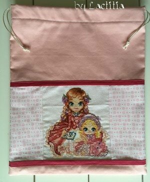 Deux soeurs by Laetitia