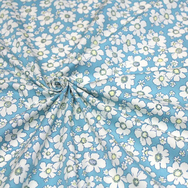 tissu-de-coton-lou-fond-bleu-aux-fleurs-ecrues