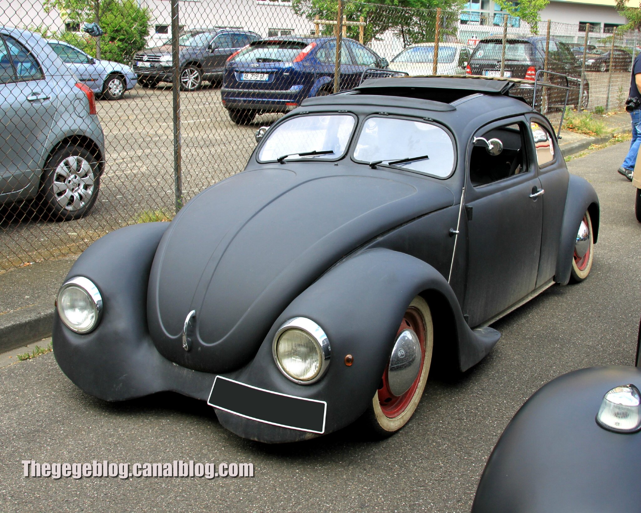 Vw coccinelle custom (Retrorencard juin 2014) 01