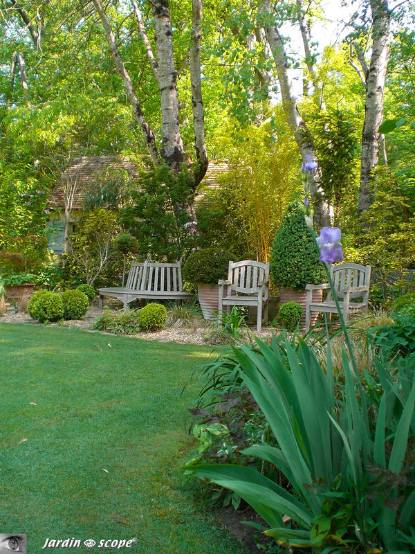 Bancs au jardin d'atmosphère du Petit Bordeaux (72)