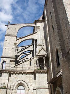 Chartres__glise_Saint_Pierre_5