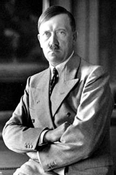 Adolf_Hitler_en_1933