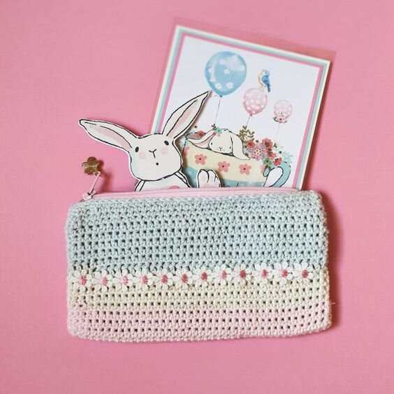 troussse crochet et petit lapin