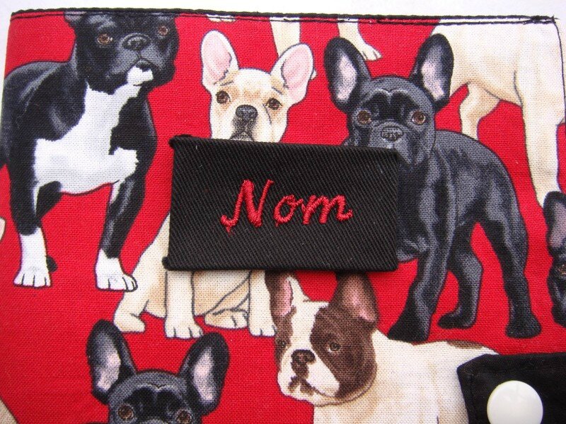 Protège carnet bouledogue français rouge zoom