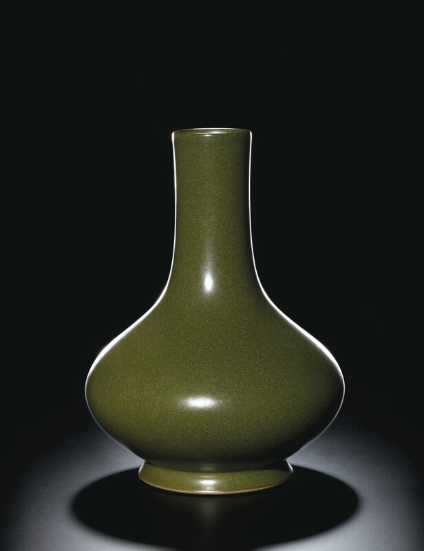 A fine teadust-glazed bottle vase, Incised seal mark and period of Qianlong (1736-1795)