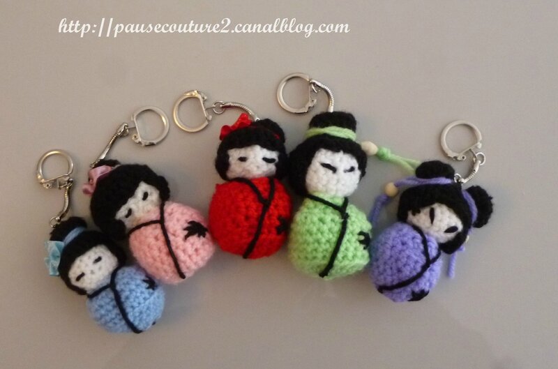 porte clefs kokeshi divers (4)