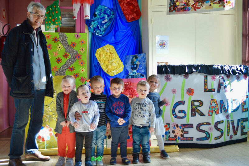 MATERNELLE CHAMPS-ÉLYSÉES GRANDE LESSIVE Francis Vilaire