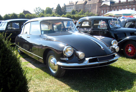 Citroen_DS19_de_1962_01